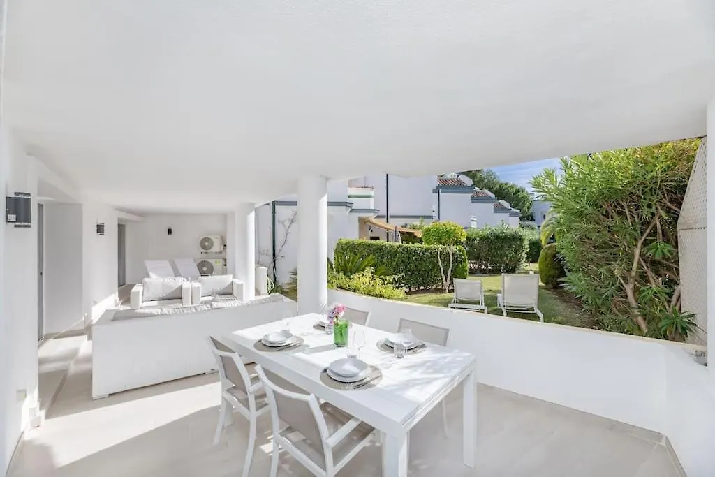 Amazing 4 Bed Beachfront Dominion Beach Rdr358 Estepona 0*,