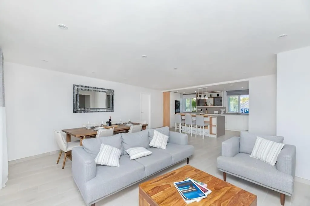 Amazing 4 Bed Beachfront Dominion Beach Rdr358 Estepona 0*,  Spain