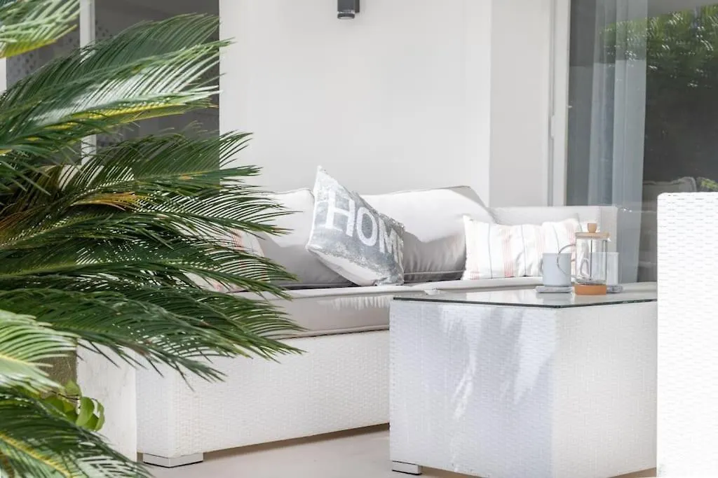Apartment Amazing 4 Bed Beachfront Dominion Beach Rdr358 Estepona