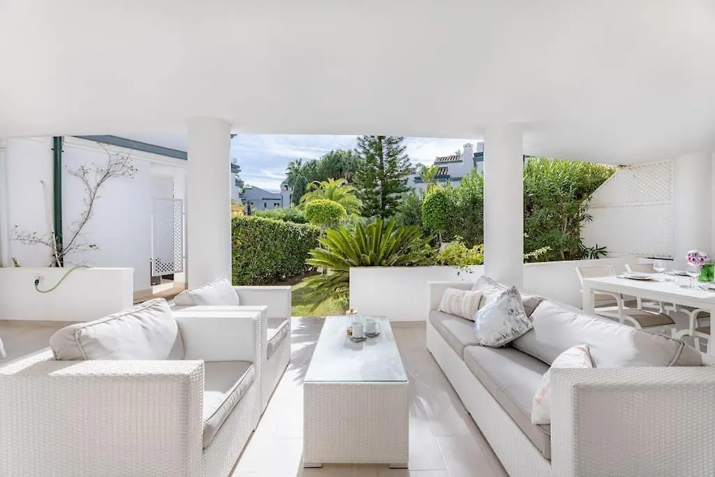 Amazing 4 Bed Beachfront Dominion Beach Rdr358 Estepona